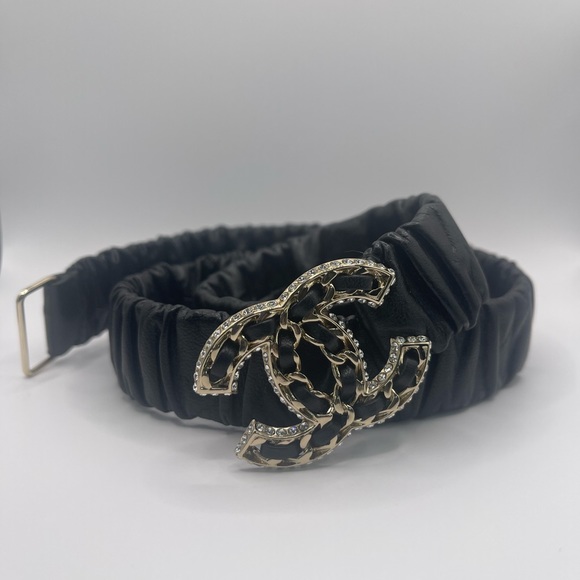 Chanel stretch belt BNIB with Crystal CC detail, beautiful stylish accessory - Picture 2 of 4